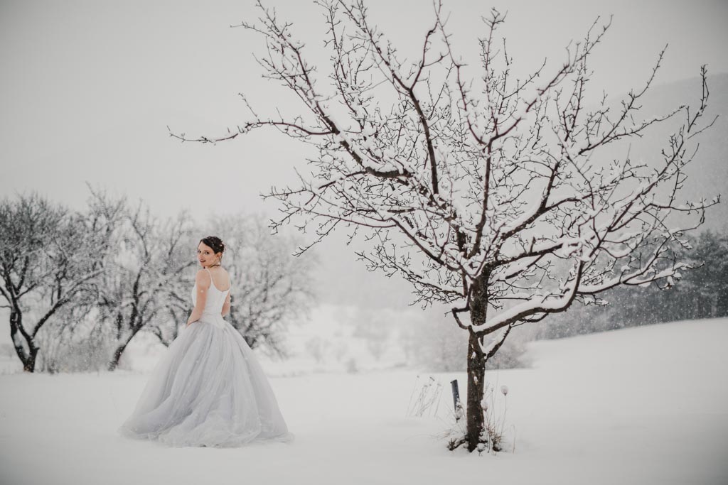 Trash the Dress Winter Schnee 016 - After Wedding Shooting im Winter