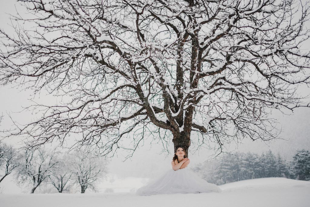 Trash the Dress after wedding shooting mit schnee - Trash the Dress