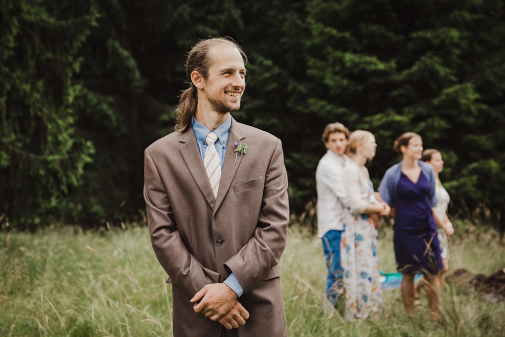 Waldhochzeit braeutigam einzug waldhochzeit - Waldhochzeit