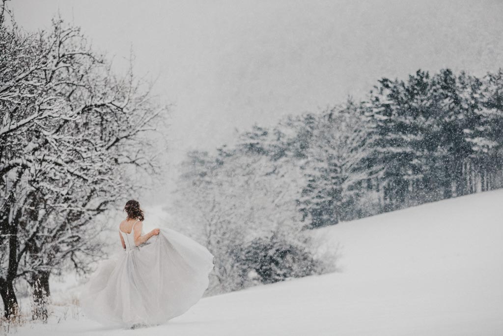 Trash the Dress braut schnee after wedding shooting - Trash the Dress