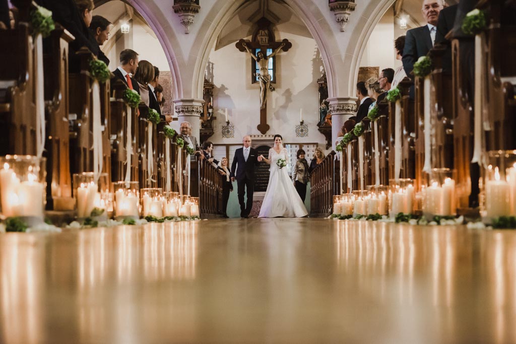 Hochzeit Kirche einzug braut hochzeit kirche - Hochzeit Kirche