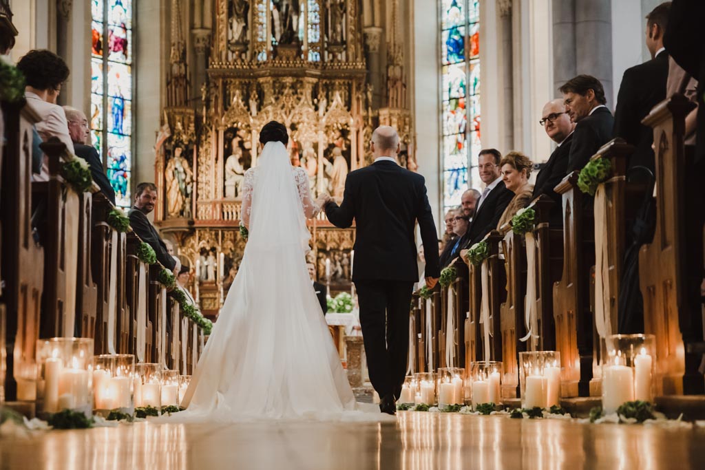 Hochzeit Kirche hochzeit kirche brauteinzug - Hochzeit Kirche