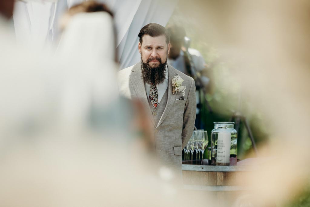 Hochzeit Weingut hochzeit weingut einzug braeutigam - Hochzeit Weingut