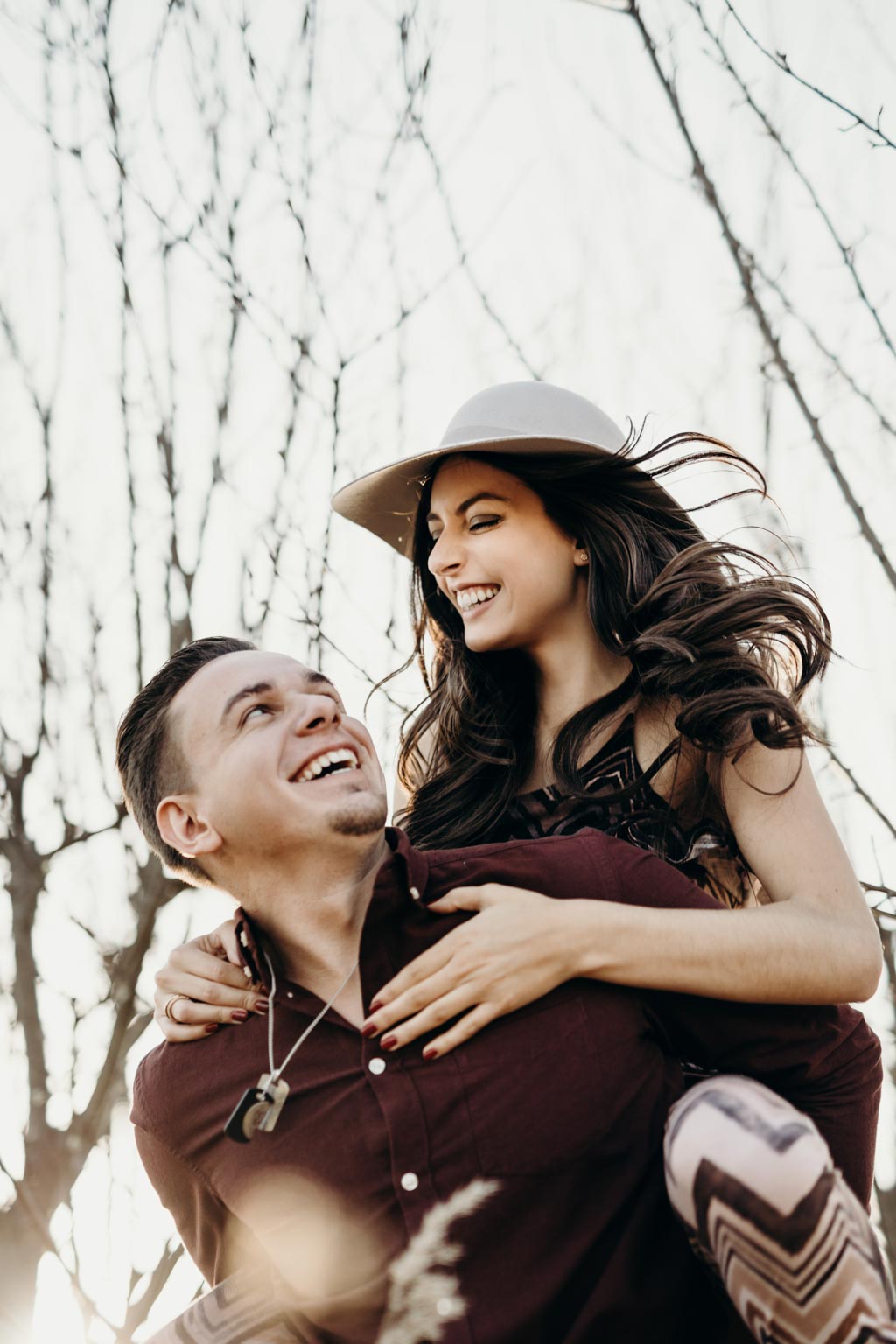 Paar Fotoshooting huckepack paar fotoshooting - Paar Fotoshooting