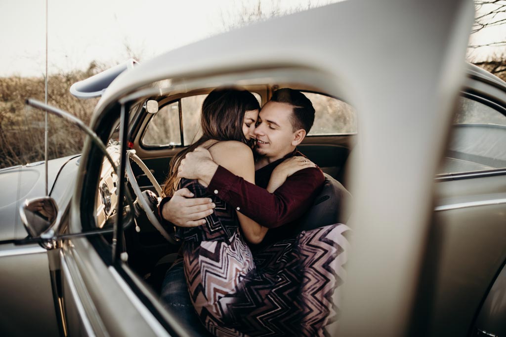 Paar Fotoshooting paar fotoshooting im auto - Paar Fotoshooting