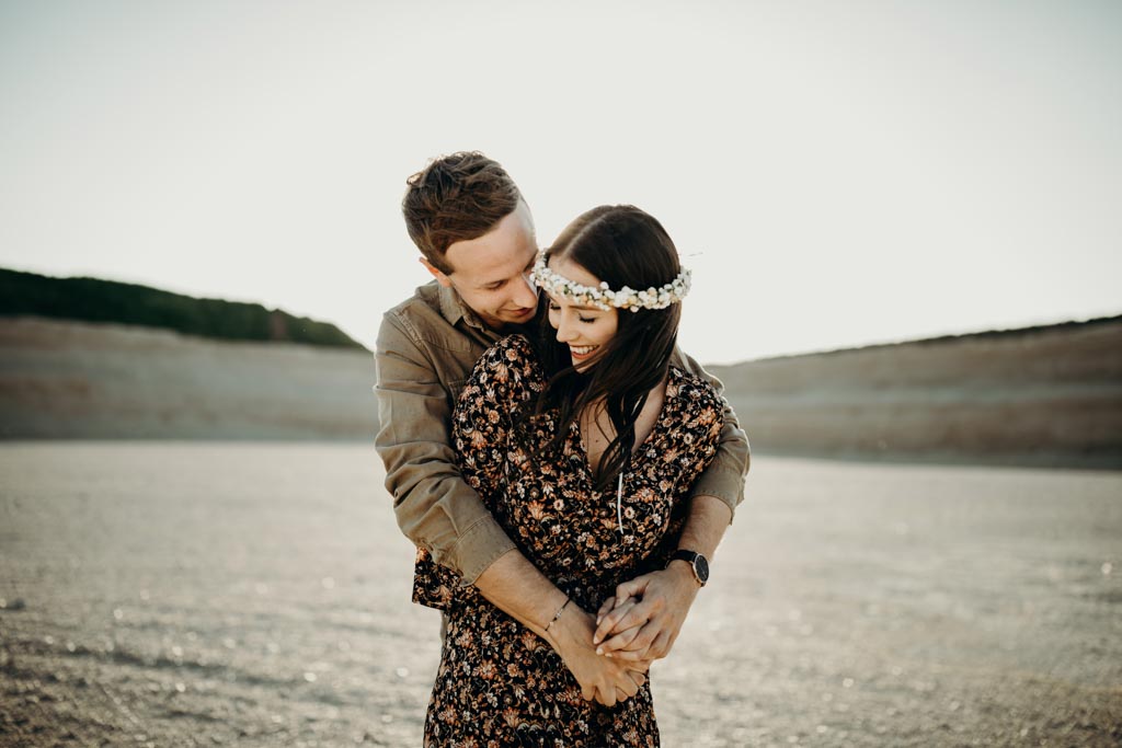 Paar Fotoshooting paarfotos fotoshooting wueste - Paar Fotoshooting