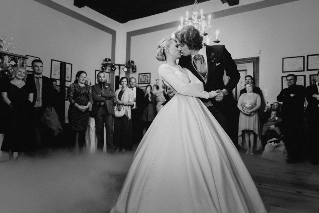 Schlosshochzeit schloss ernegg tanzsaal - Schlosshochzeit