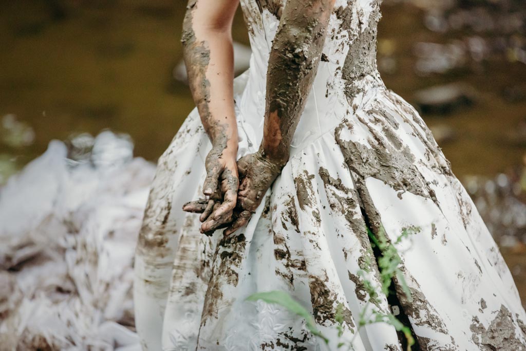 Trash the Dress trash the dress schlamm - Trash the Dress